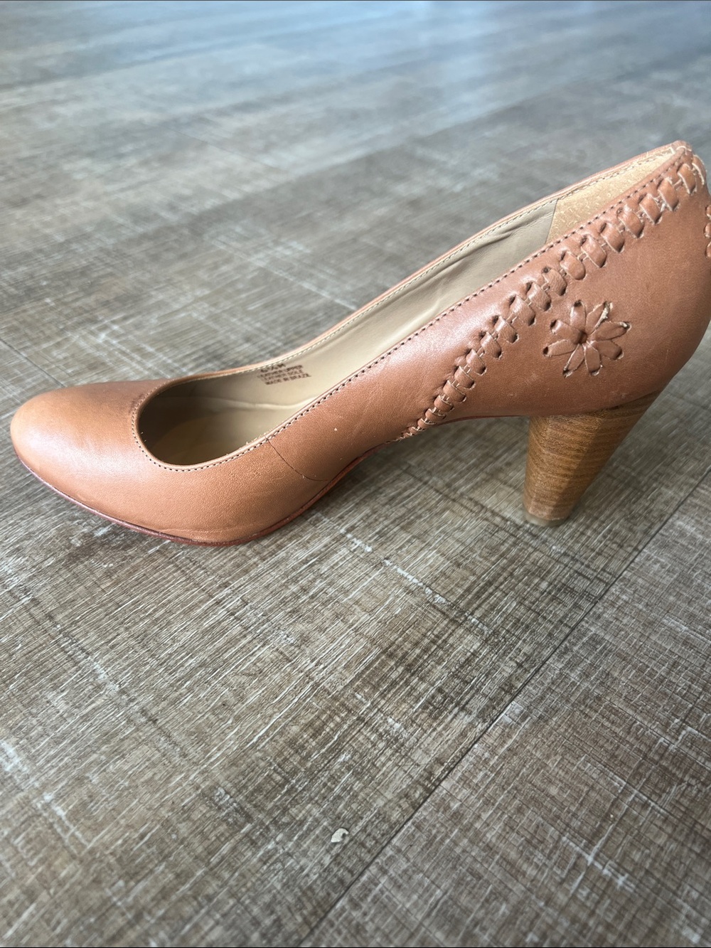 Jack Rogers Gallant Leather Brown Close Toe Pumps size 6.5 - Picture 8 of 11